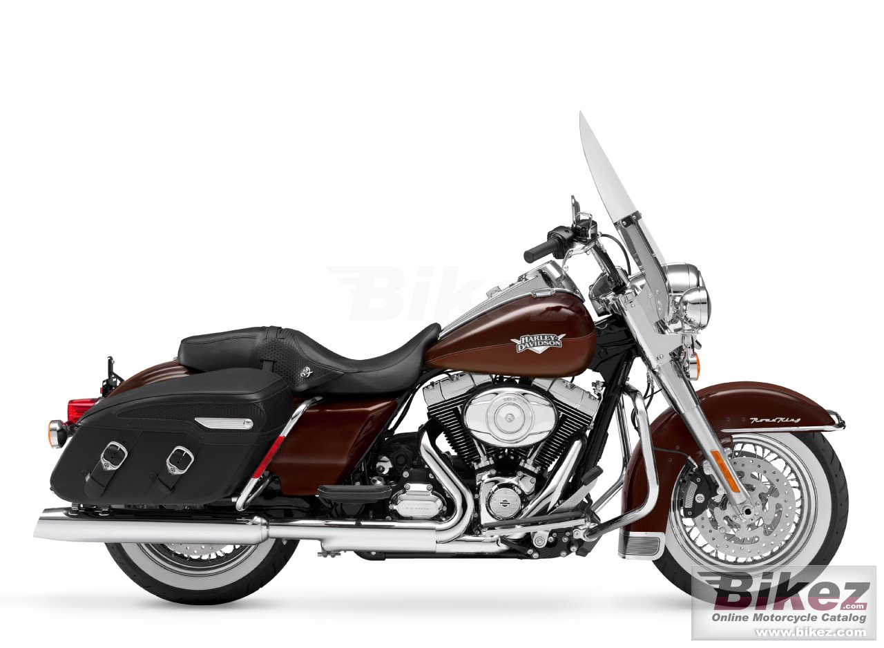 Big Harley-Davidson flhrc road king classic picture and wallpaper from Bikez.com